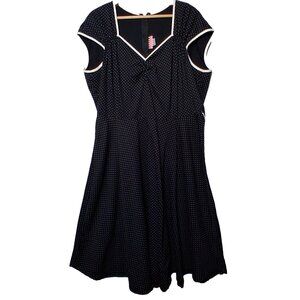 Pinup Couture Dress Plus Size 4X Black White Polka Dot Rockabilly Stretch